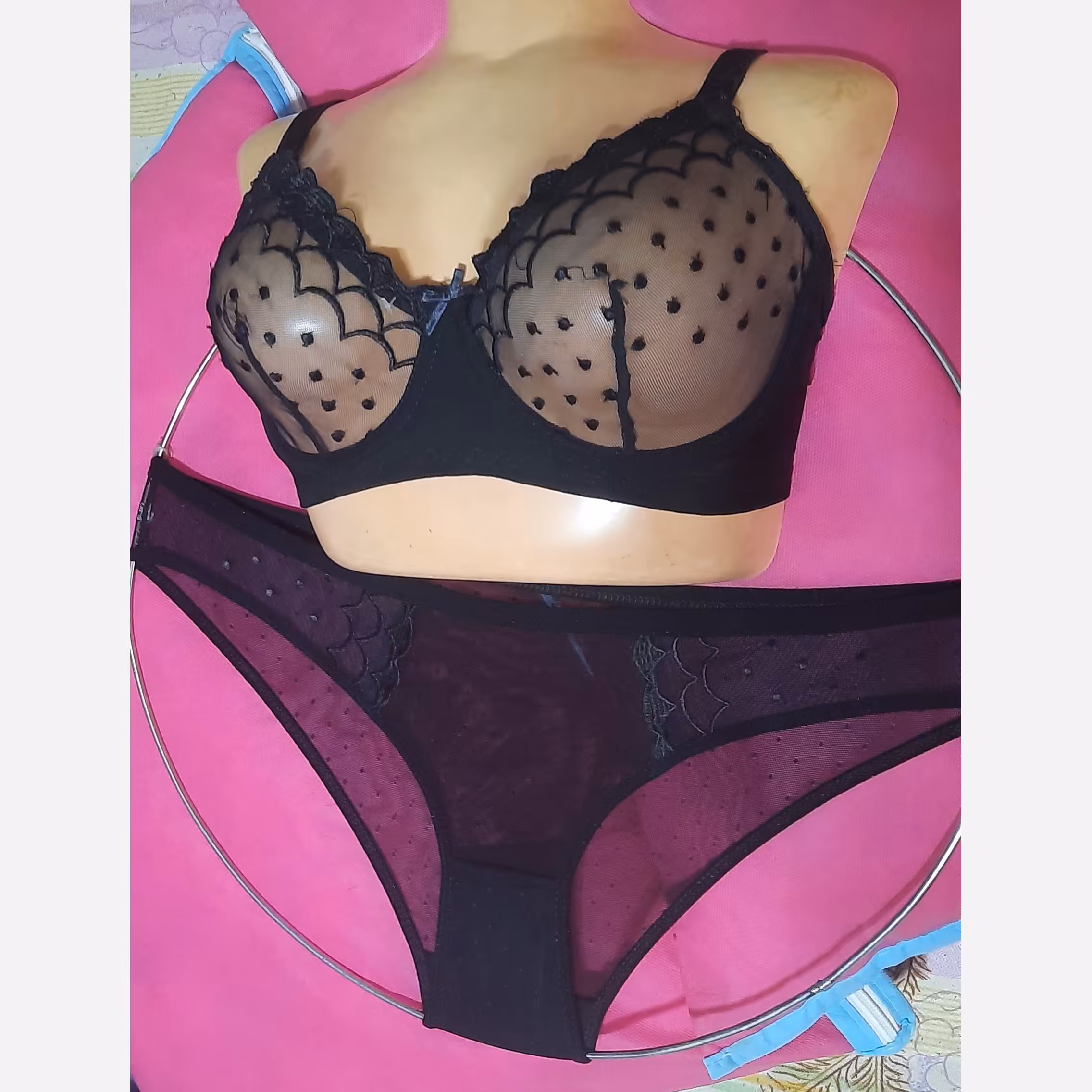 سوتین وشورت توری مشکی گیپوراعلا بدن نما ضدالرژی در4سایز75 و80 و85و90