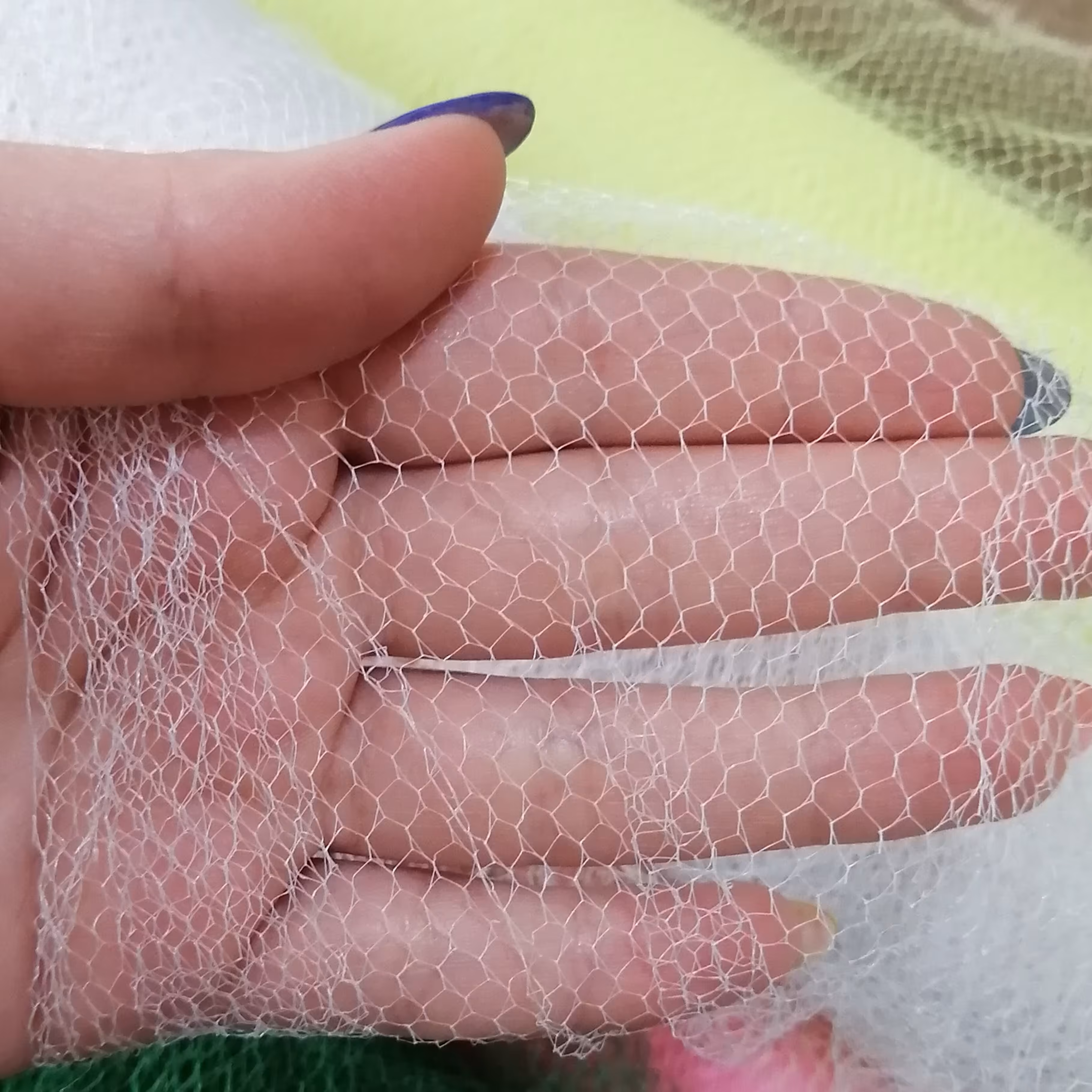 تور ساده رنگ سفید خرازی عرض 75 سانتی متر طول یک متر 