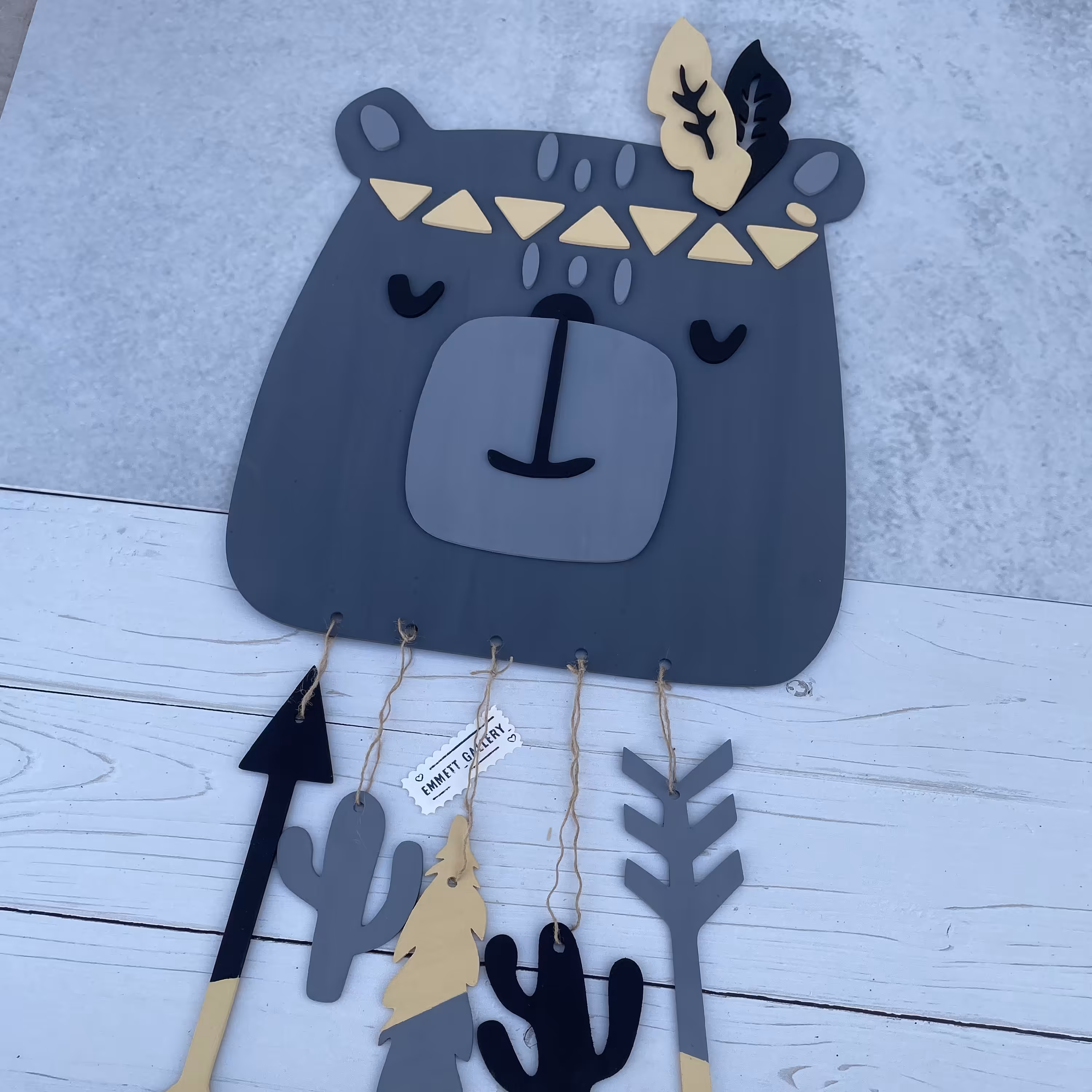 استیکر دیواری سرخ پوستی