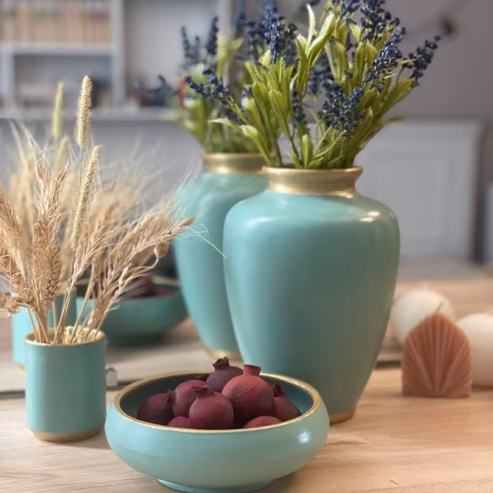 ست تزئینی گلدون و کاسه وجاعودی دست سازه ی مینو       