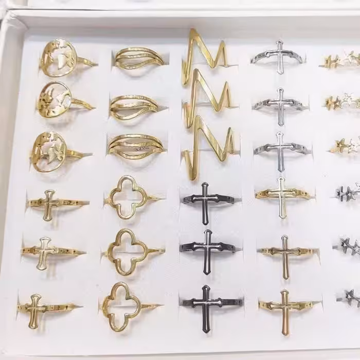 انگشتر مینیمال کد11327طرح طلا.استاینلس استیل.با آبکاری طلا.ضد حساسیت.رنگ ثابت.سایزبندی 6و7و8و9 موجوده