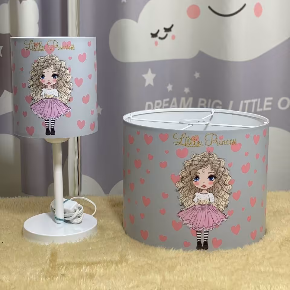 لوستر و اباژور تم دخترانه جنس طلق چاپ .قابل شستشو.تضمین کیفیت محصول