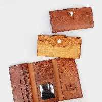 کیف پول چرم طبیعی سه لت  مگنتی  اسپرت 