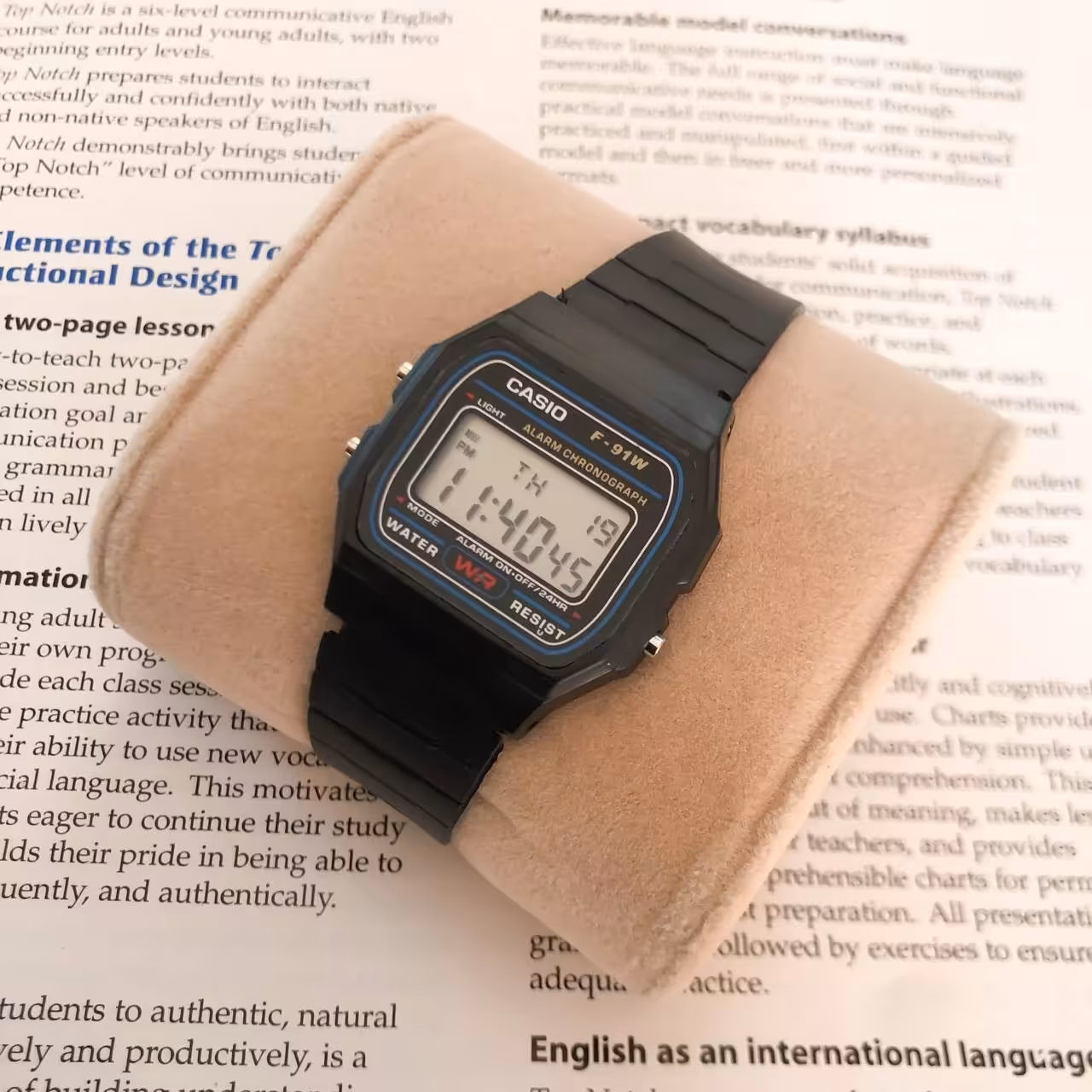 
ساعت کاسیو بلاکی. اسپرت رنگ مشکی
کیفیت عالی
دارای زنگ