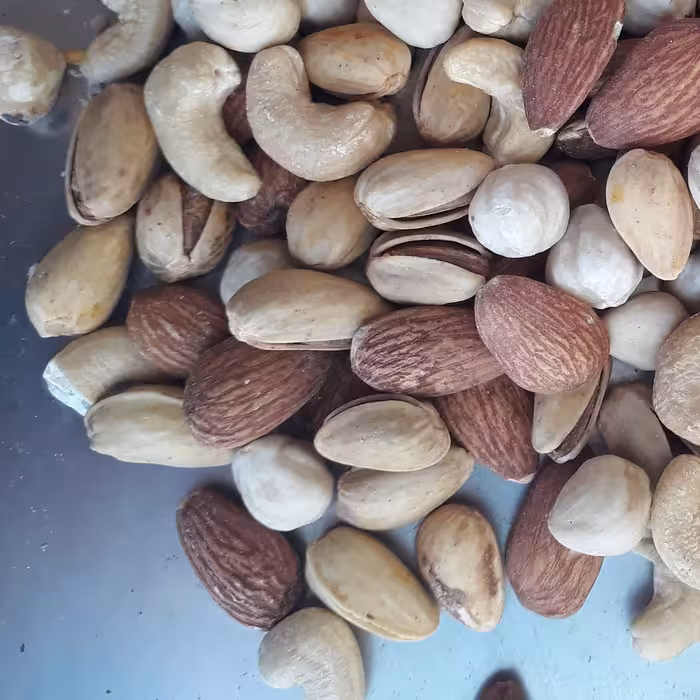 آجیل چهار مغز درجه یک (یک کیلویی)