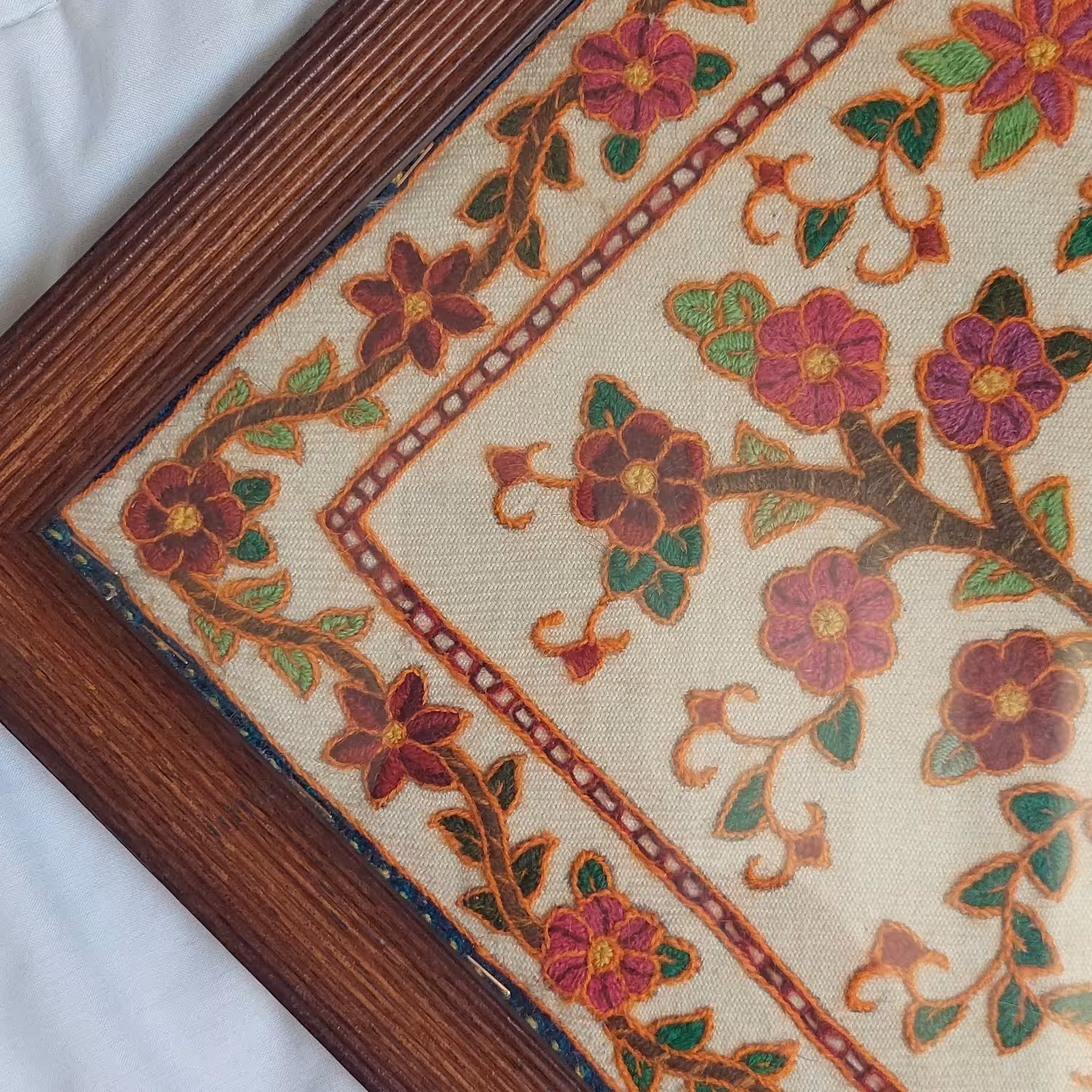 تابلو پته دوزی