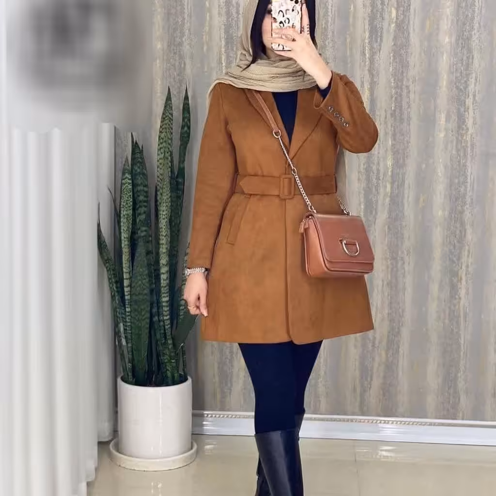 مانتو مجلسی 255،2،جنس: سوئیت، سایزبندی: 36 تا 56، رنگ بندی: توضیحات را بخوانید...