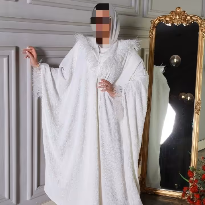 مانتو عبایی مجلسی شالدار سفید مدل هیفا 