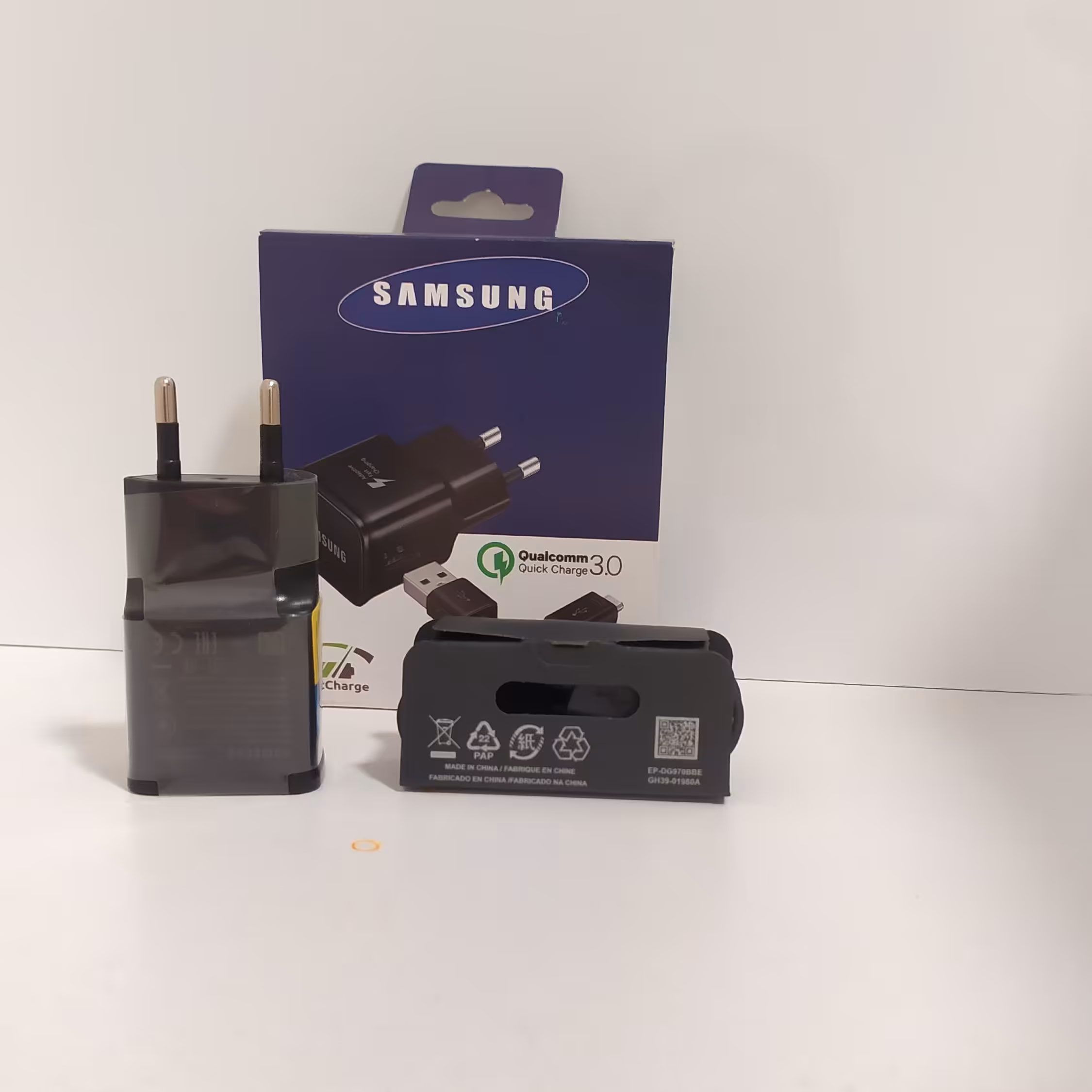 شارژر کامل سامسونگ مدل S10(کلگی و کابل شارژ تایپ سی)