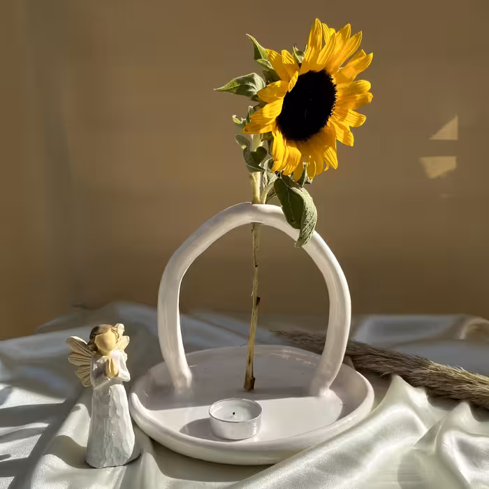 گلدان سفالی و جا شکلاتی طراحی شده به صورت خاص 