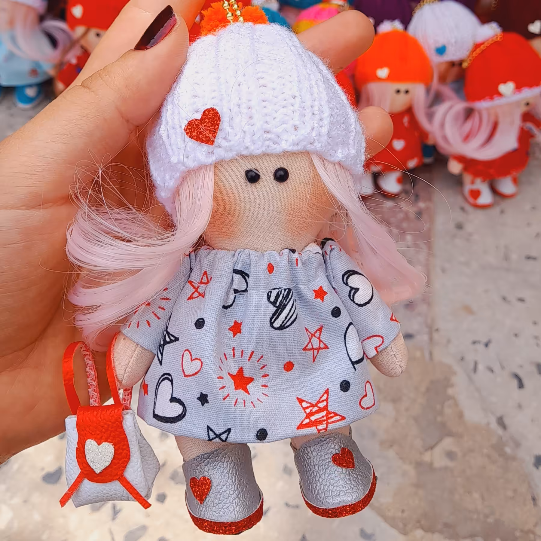 عروسک روسی آویزی کوچک مناسب آویز ماشین وکیف وکلید