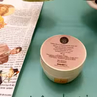 کرم برطرف کننده تیرگی بدن دکس لاند            اگه یه بدن سفیدوبلوری میخوای حتماکرم رفع تیرگی دکس لاندروتجربه کن