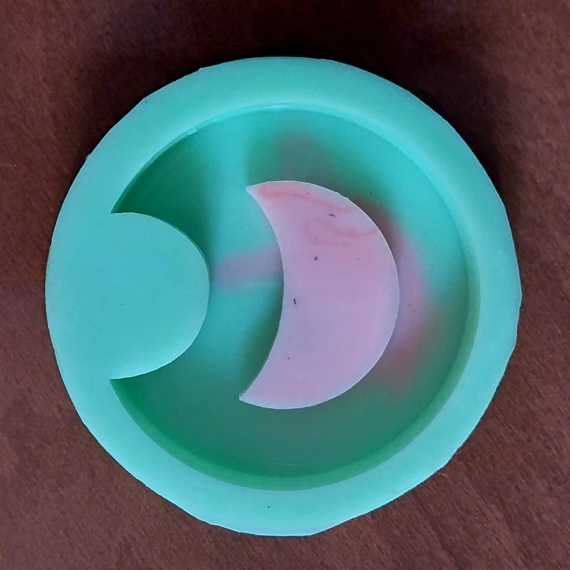 قالب سیلیکونی مدل ماه آکواریومی مخصوص رزین 