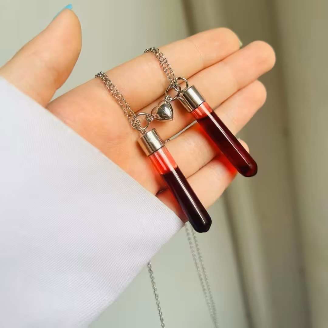 ست گردنبند فانتزی و زیبا مگنتی با ضمانت رنگ و طرح 