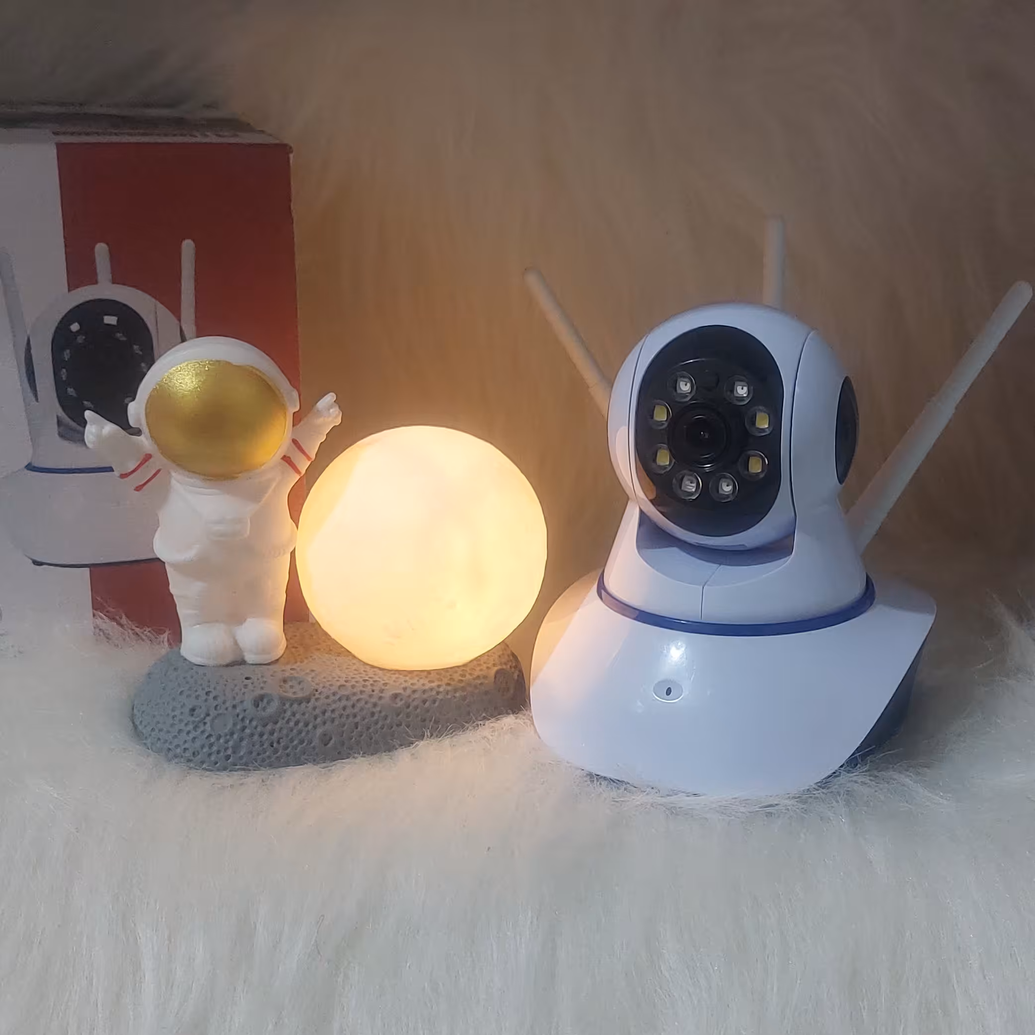 دوربین بیسیم360 درجه دید درشب رنگی دارای مکالمه دوطرفه  کیفیت تصویرFoll HDi1080P