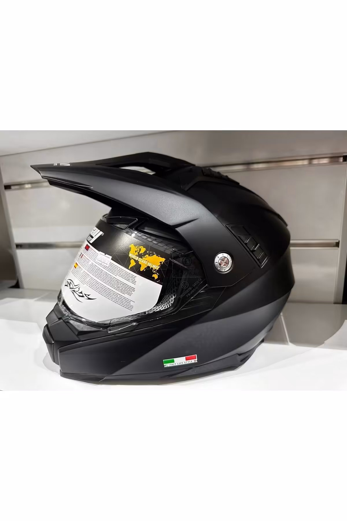 کلاه کاسکت موتورسیکلت مشکی ایمنی SW X60 با عینک آفتابی SWAY Sway