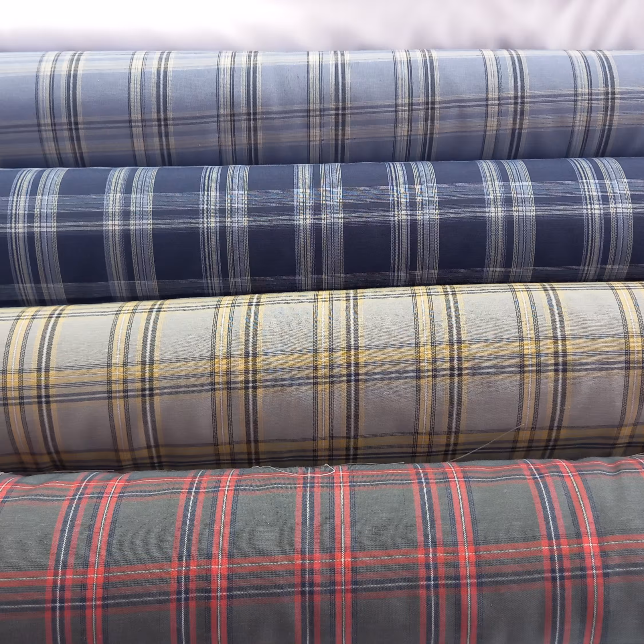 پارچه پیراهنی مردانه نخ کتان  با عرض 1.5 متری  