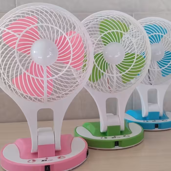 پنکه چراغدار شارژی رومیزی 20 سانتی  مدل HT5580