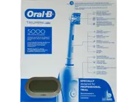 مسواک برقی Oral-B Triumph 5000