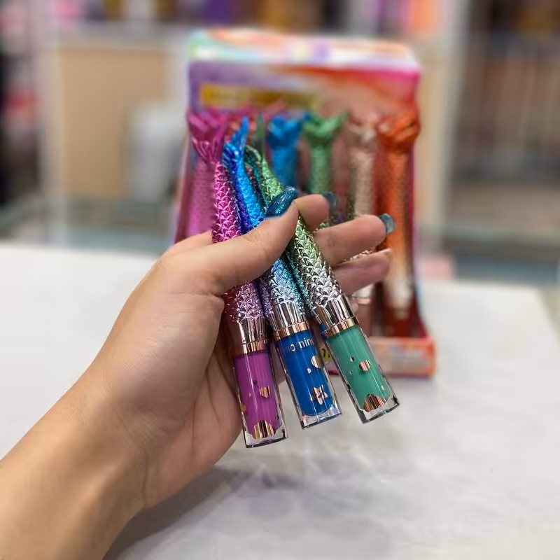 خط چشم رنگی پری ضدآب پوستی