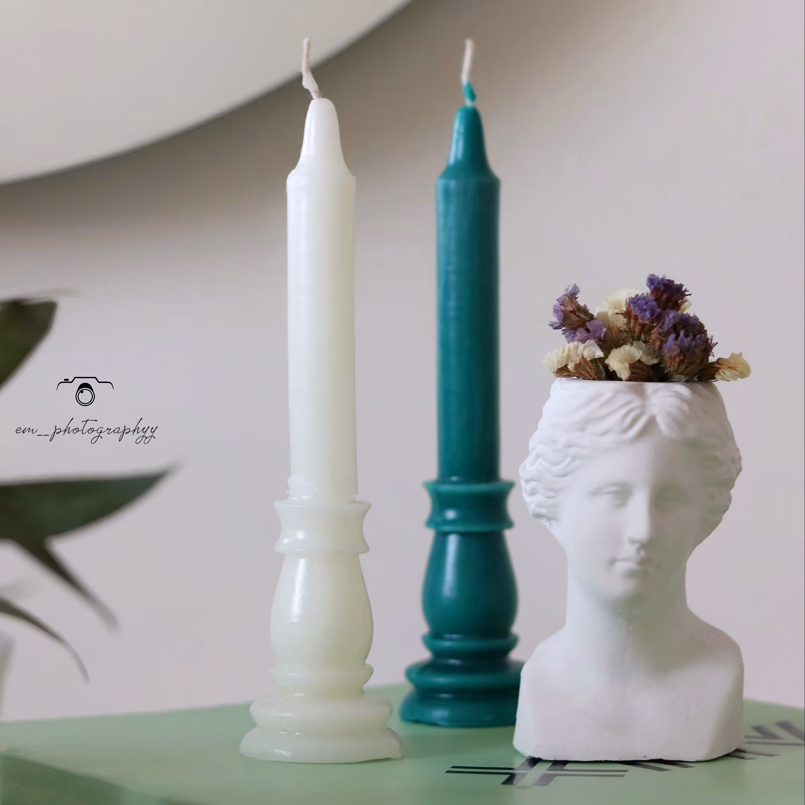 شمع قلمی همراه با گیفت(فقط رنگ سبز موجود)