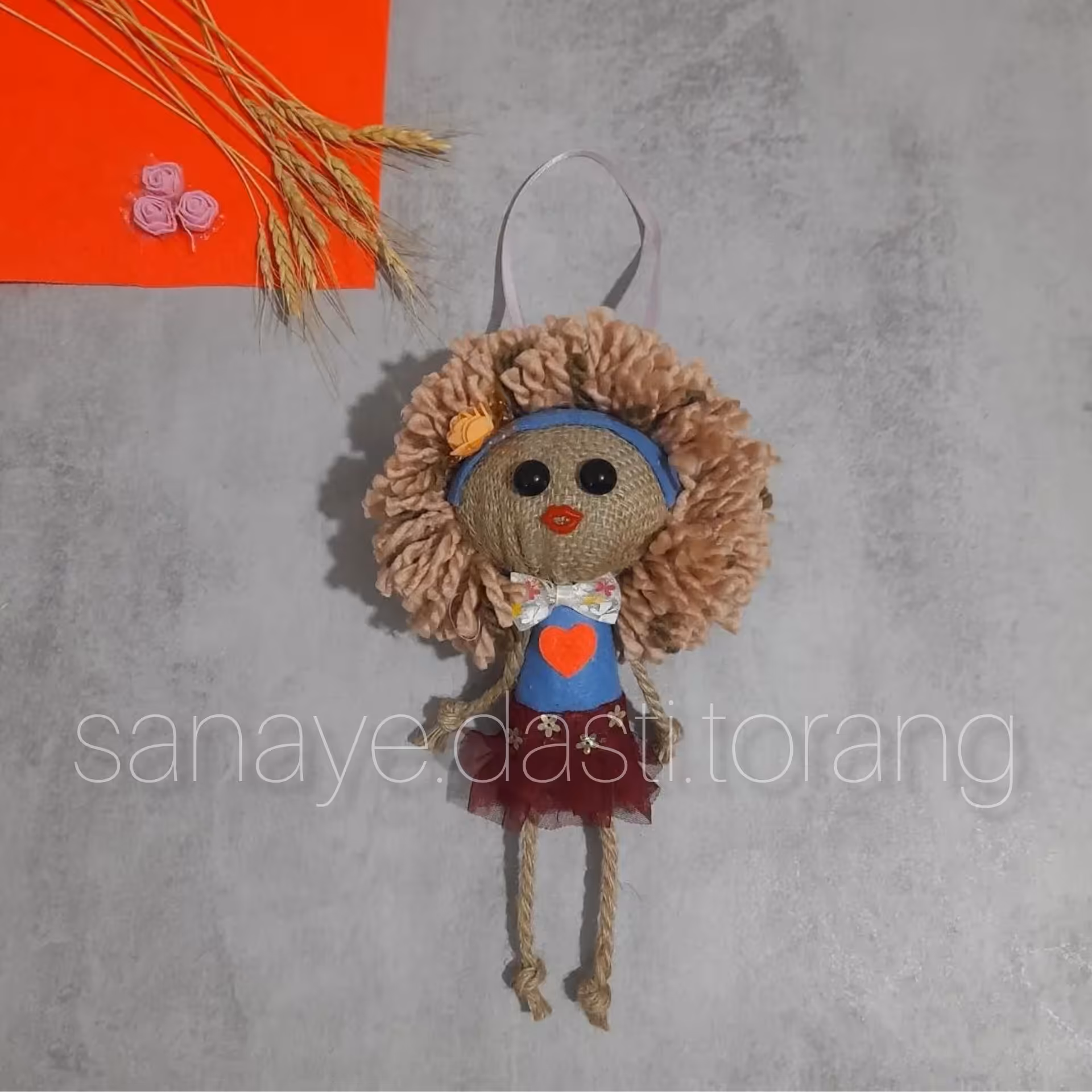 عروسک .عروسک کنفی.عروسک دستساز.عروسک نمدی.عروسک فانتزی عروسک.کنف.کاموا.عروسک کاموایی.عروسک پارچه ای.هدیه.گیفت.کادو.عیدی