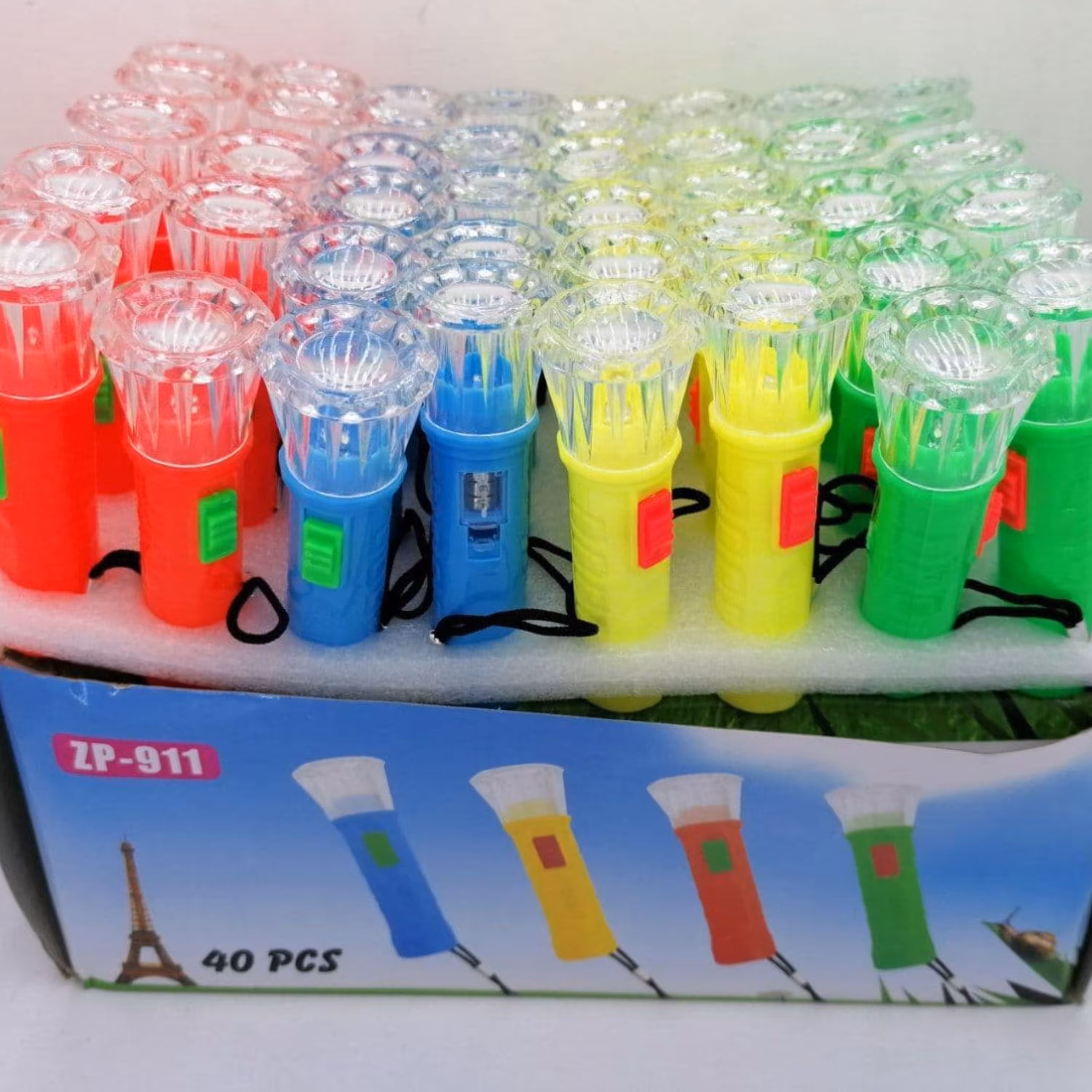 چراغ قوه بنددار  10 سانتی رنگ قرمز گوجه ای(ارسال پس کرایه)