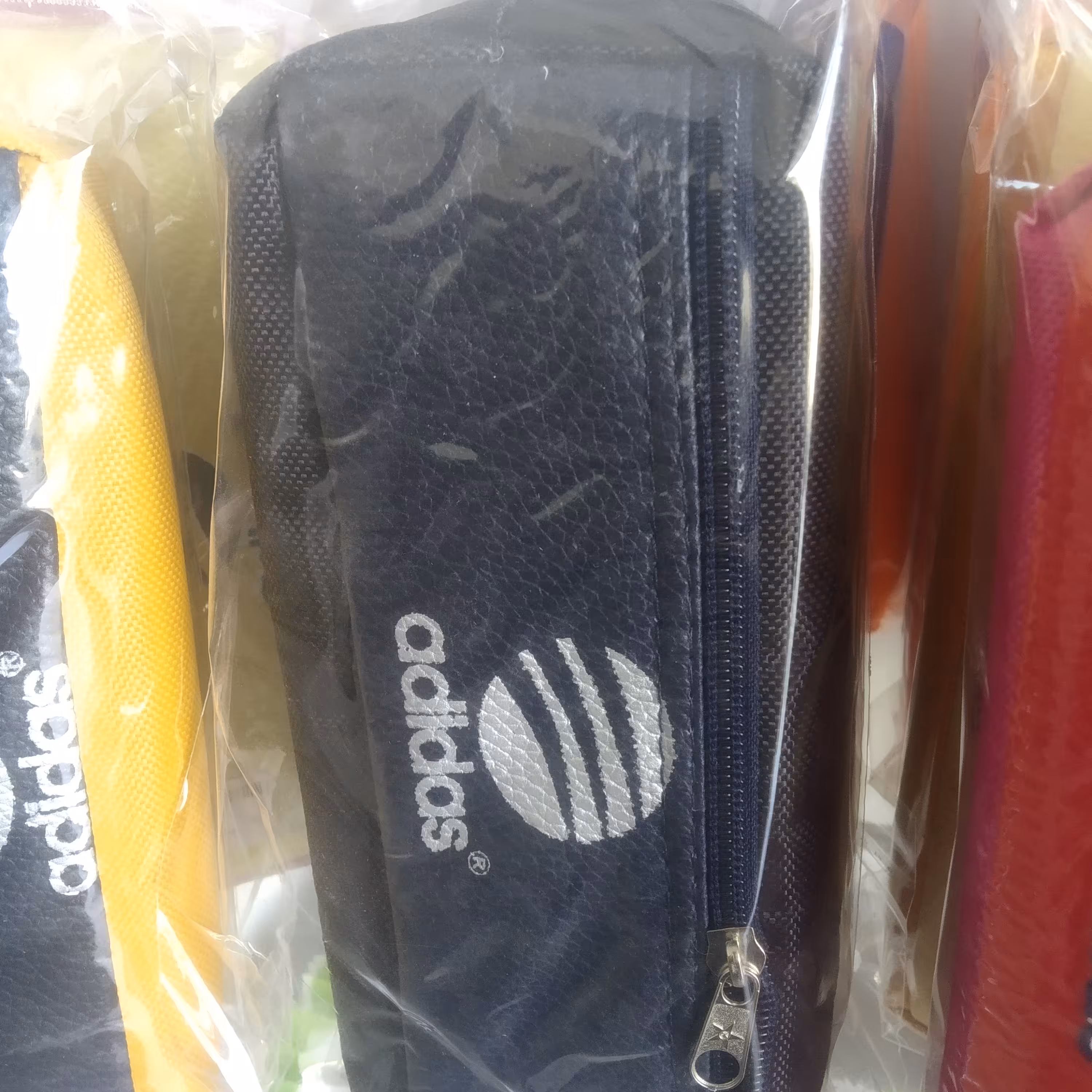 جا مدادی پارچه ای 2 زیپ adidasطرح مشکی 