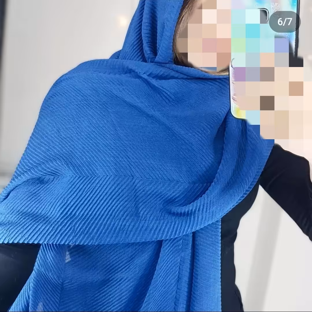شال سوپر نخ پلیسه،وارداتی،بسیار لطیف و سبک ، یکی از پرکاربردترین شالها توی فصل گرم