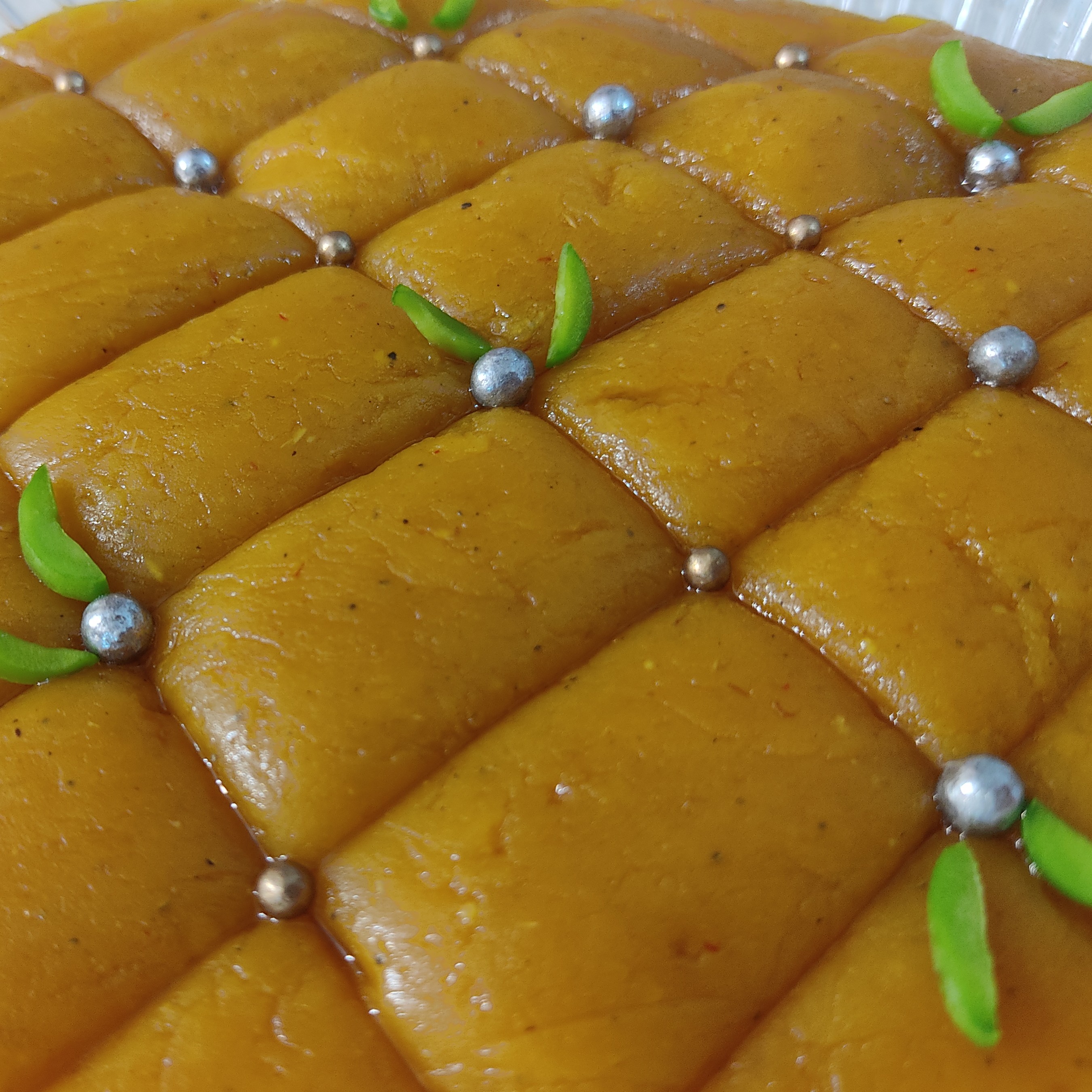 حلوا سوهان خانگی (1000گرمی)