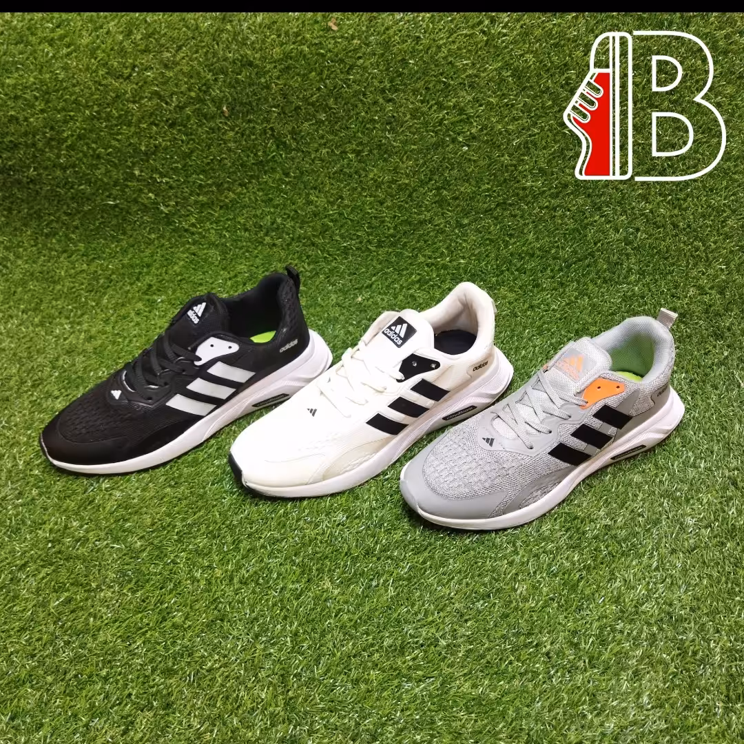 کتونی مردانه آدیداس در رنگ های طوسی سفید و مشکی