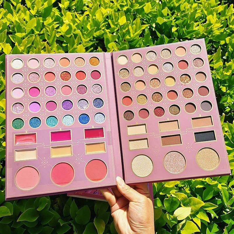 سایه 78 رنگ کتابی دختر مو بنفش ( قبل از سفارش موجودی چک شود )