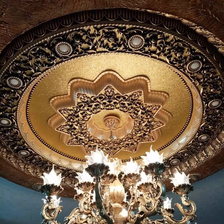 قاب سقفی. ( گل سقفی. دور لوستری) دایره ای، قطر 160 سانتی متر مدل خورشیدی