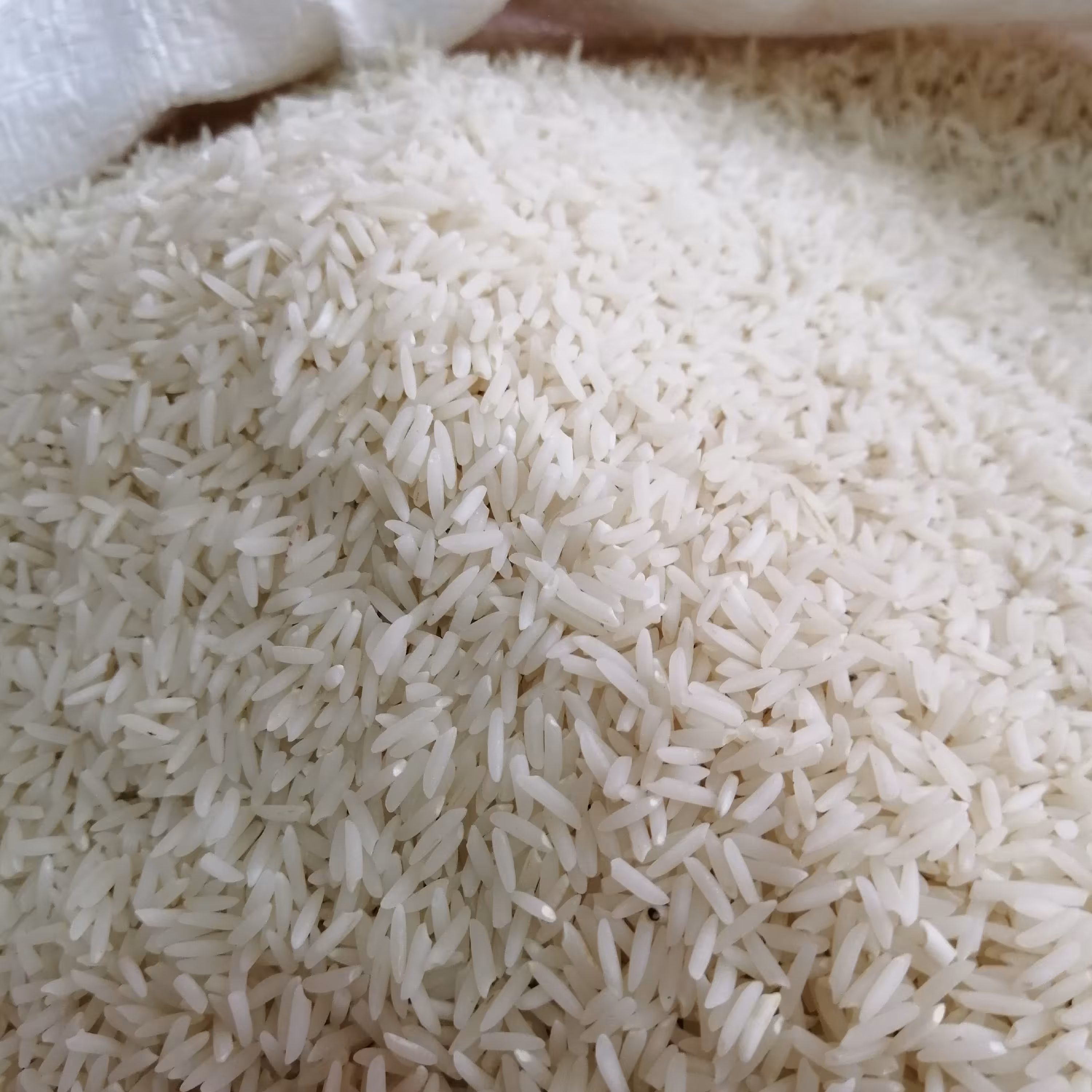 برنج دمسیاه فوق ممتاز 