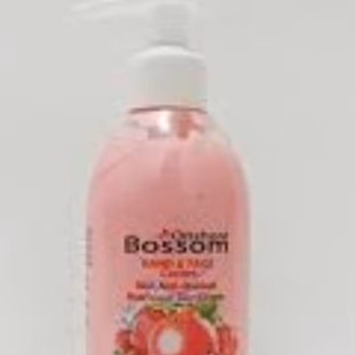 کرم مغذی دست و صورت هفت میوه بوسوم 250 میل