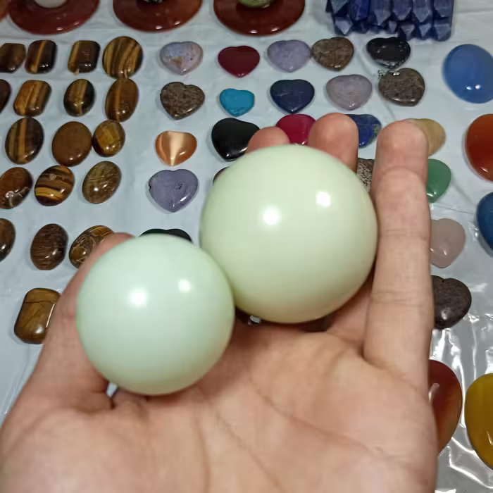 گوی شب نما یک جفت