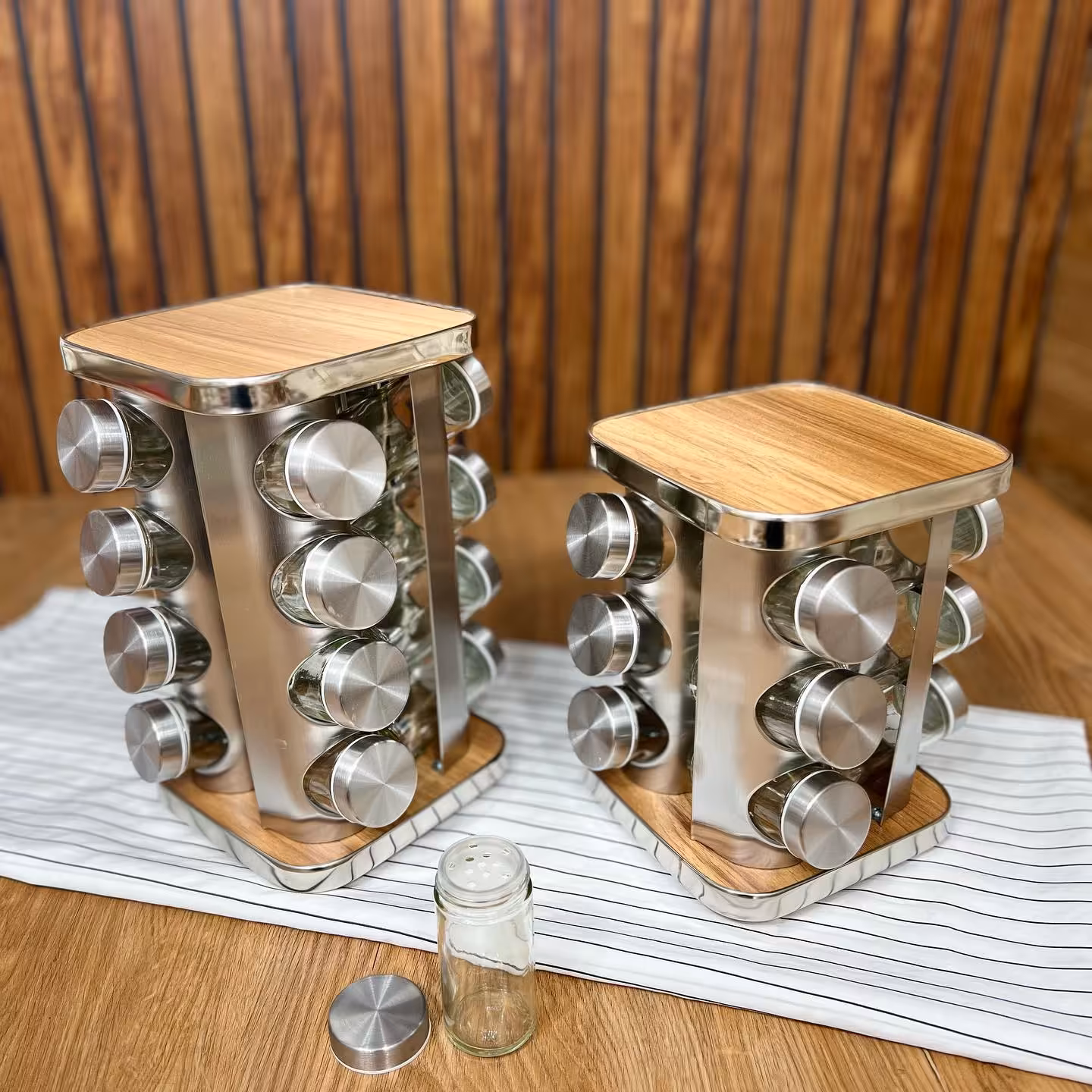 سرویس ادویه چرخان

16 عددی با جنس استند استیل با کفی بامبو