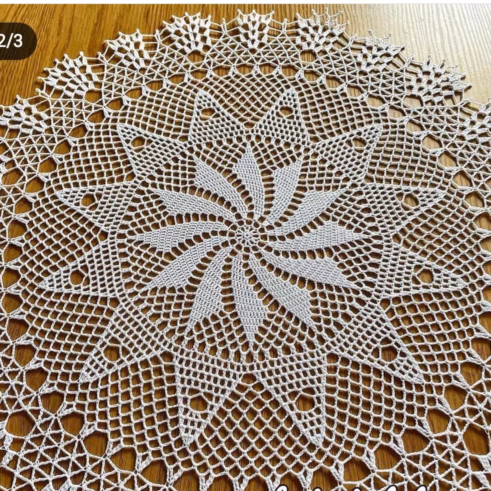 رومیزی قلاببافی دستبافت  قطر حدود 60 تا 65