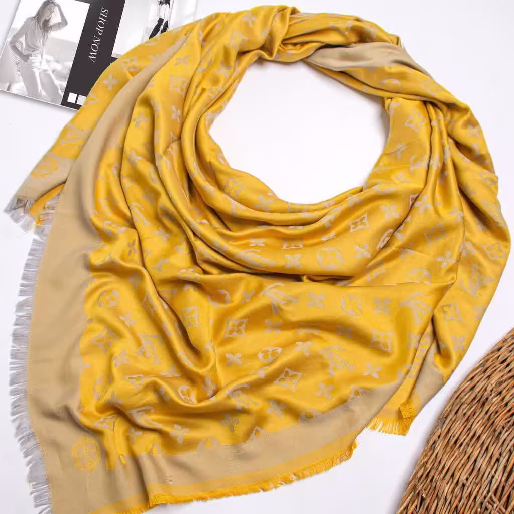 روسری نخ ابریشم ژاکارد طرح LVریز زرد-طوسی