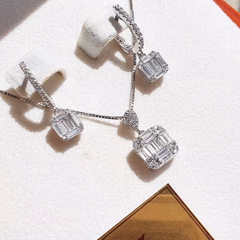 نیمست شیک امرالدکات نقره عیار925 رنگثابت آبکاری طلا درجه یک برندGTA