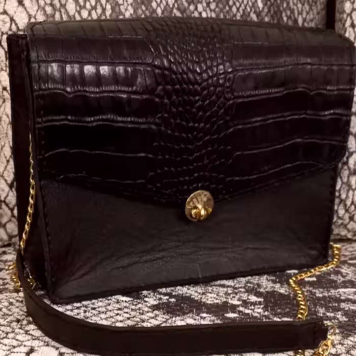 کیف دوشی چرم طبیعی دست دوز 