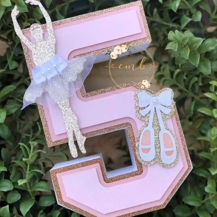 استند عدد تولد تم دخترانه باله