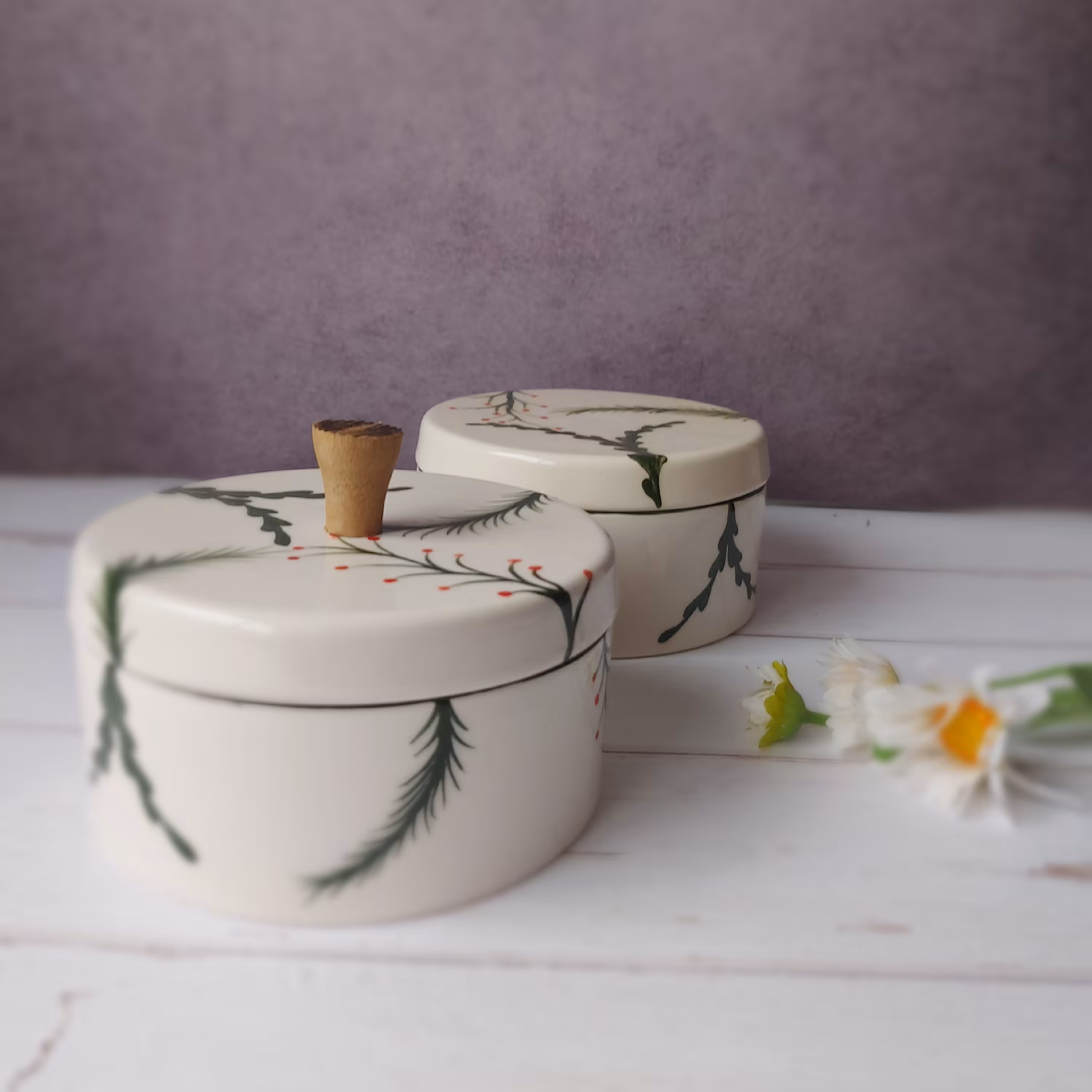 شکلات خوری طرح تخت سرامیکی دستگیره چوبی 