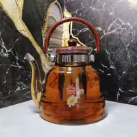 کتری پیرکس 1800سی سی خارجی پذیرایی دارای جعبه کادوئی تهیه شده ازبهترین مواداولیه