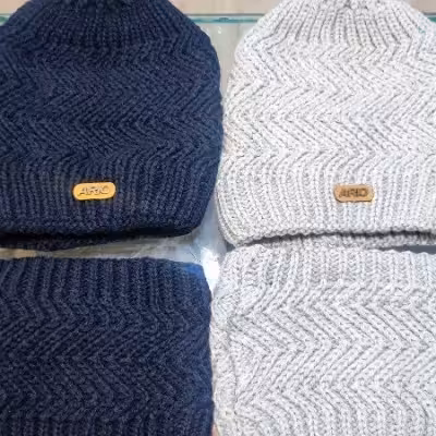 کلاه و رینگ گردن بافت