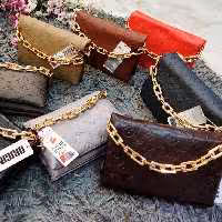 کیف پاسبورتی lV