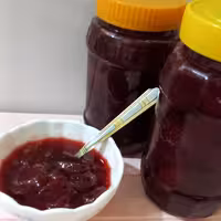 مربای توت فرنگی خانگی اعلا و تازه،  یک کیلویی