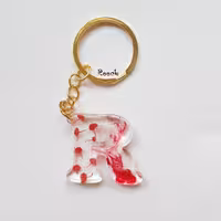 جاسوییچی حروف انگلیسی . حرف R  آویز مناسب کیف و کوله و کلید و آیینه خودرو