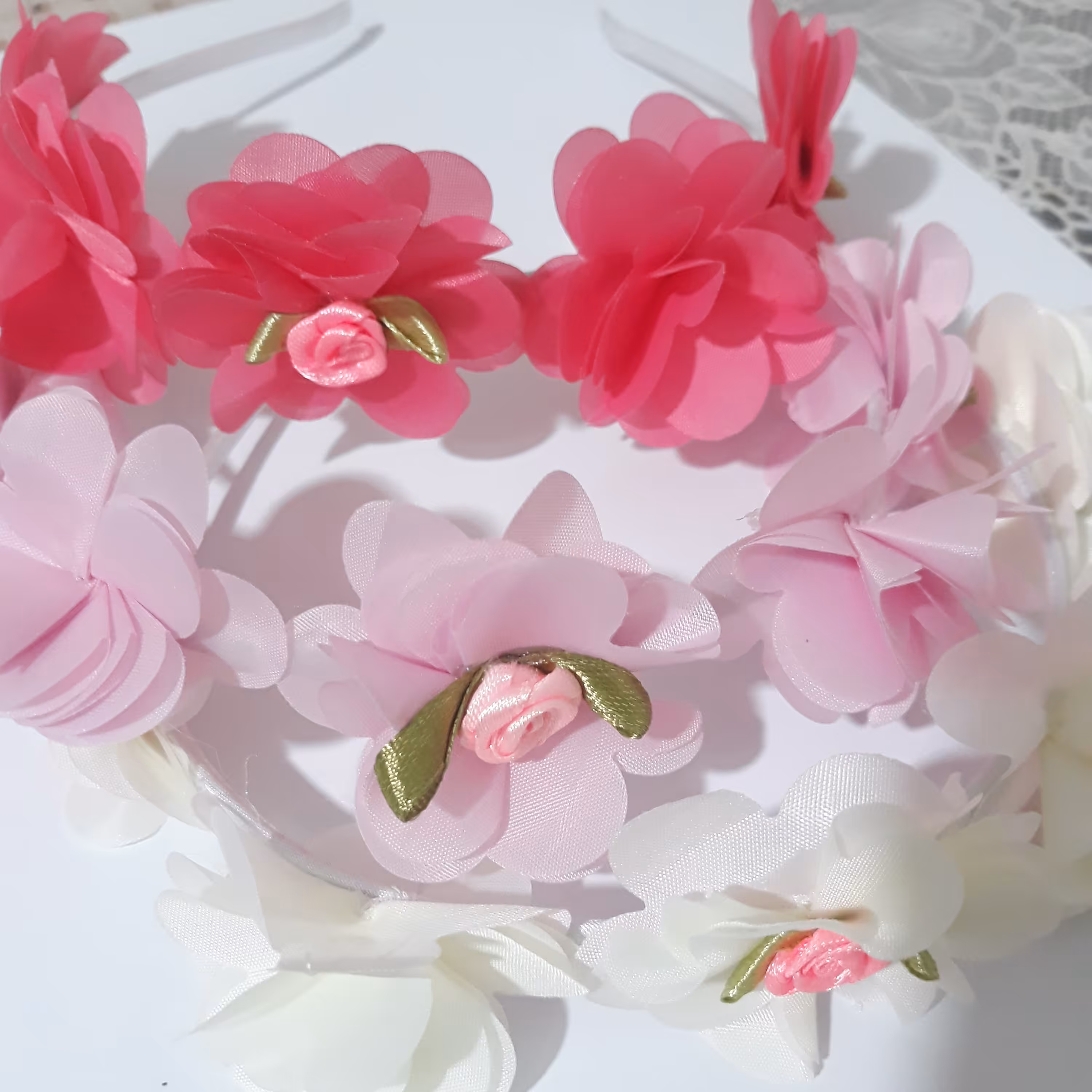 تل تولد ،تاج تولد 