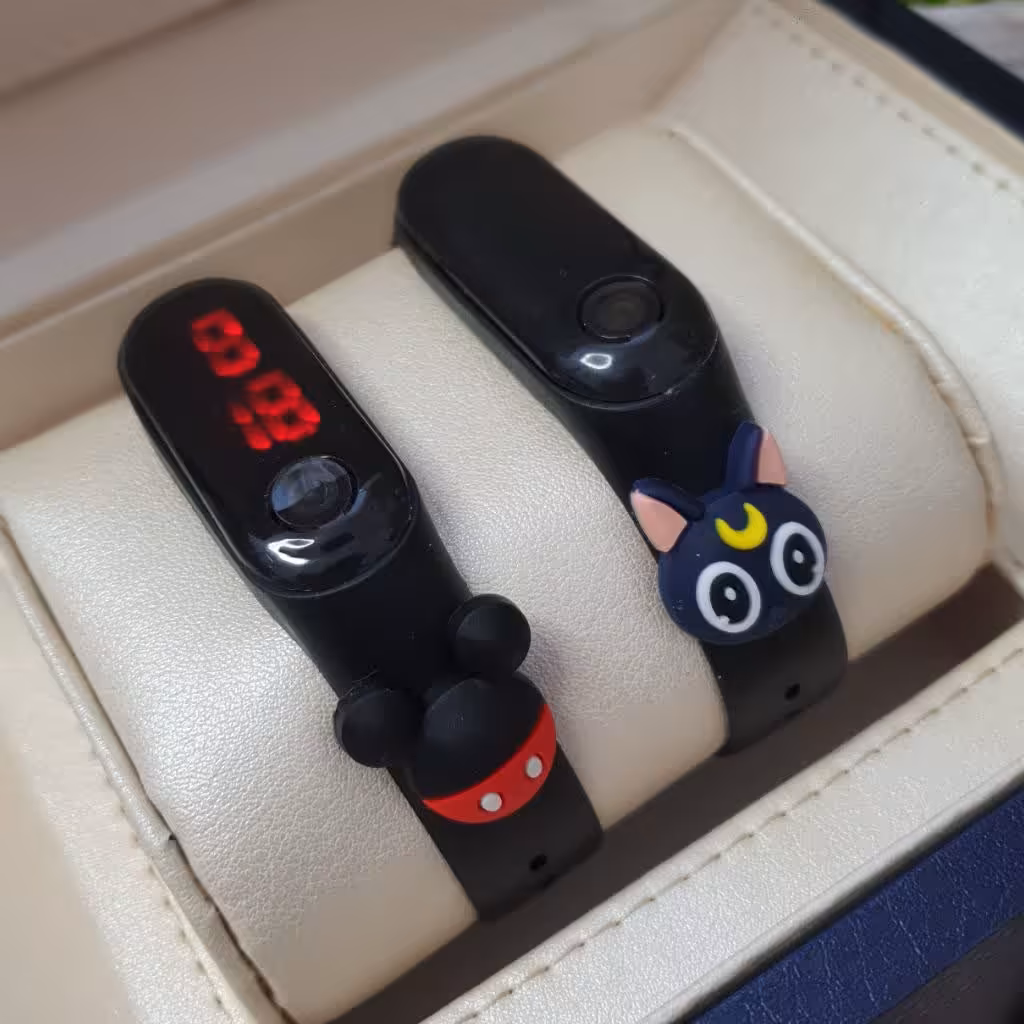 ساعت مچی بچگانه ال ای دی مشکی رنگ LED 